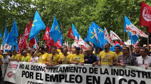 Los trabajadores de la planta de Alcoa en Avilés manifestándose.