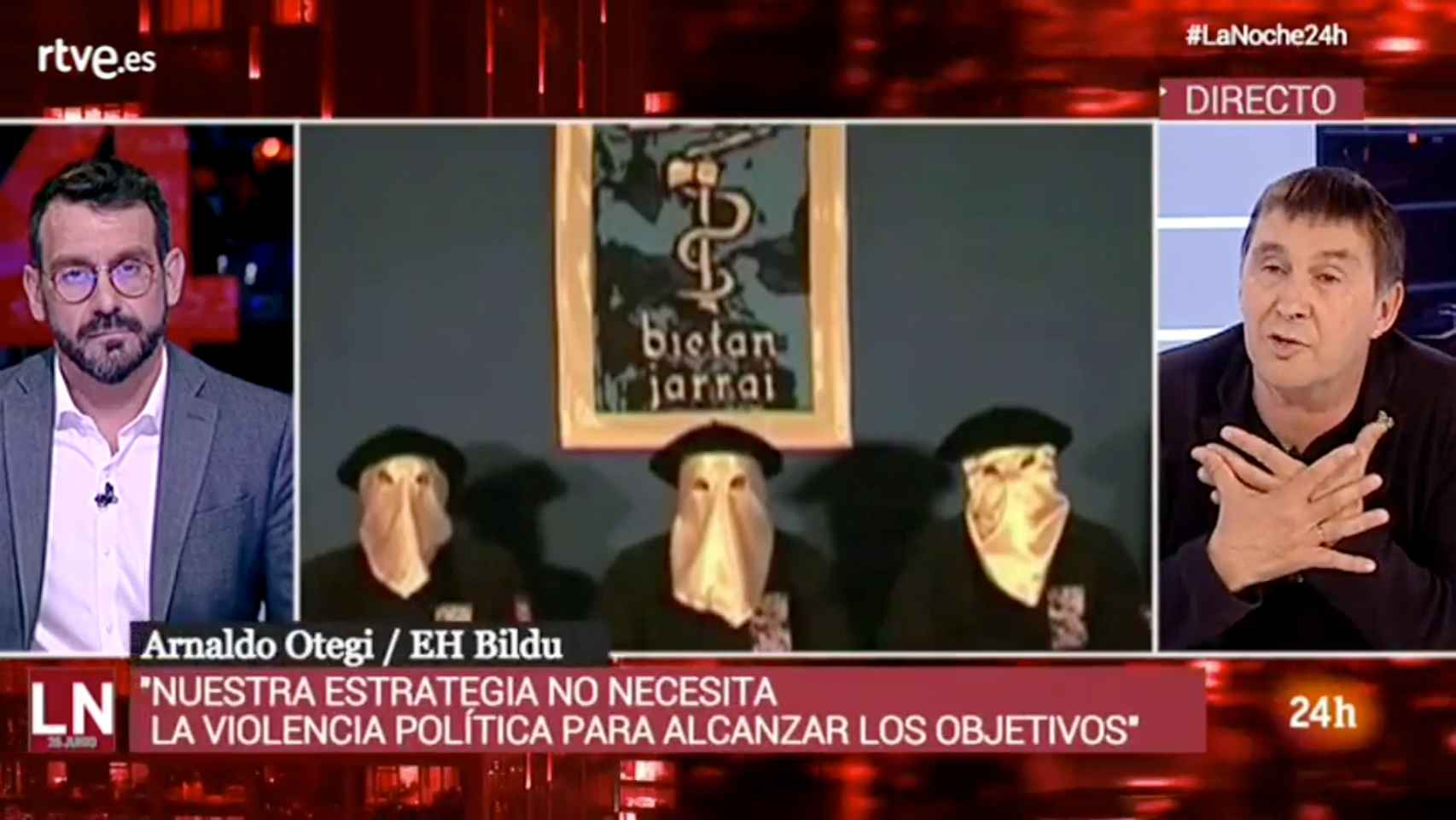 Arnaldo Otegi en un momento de su entrevista en TVE.