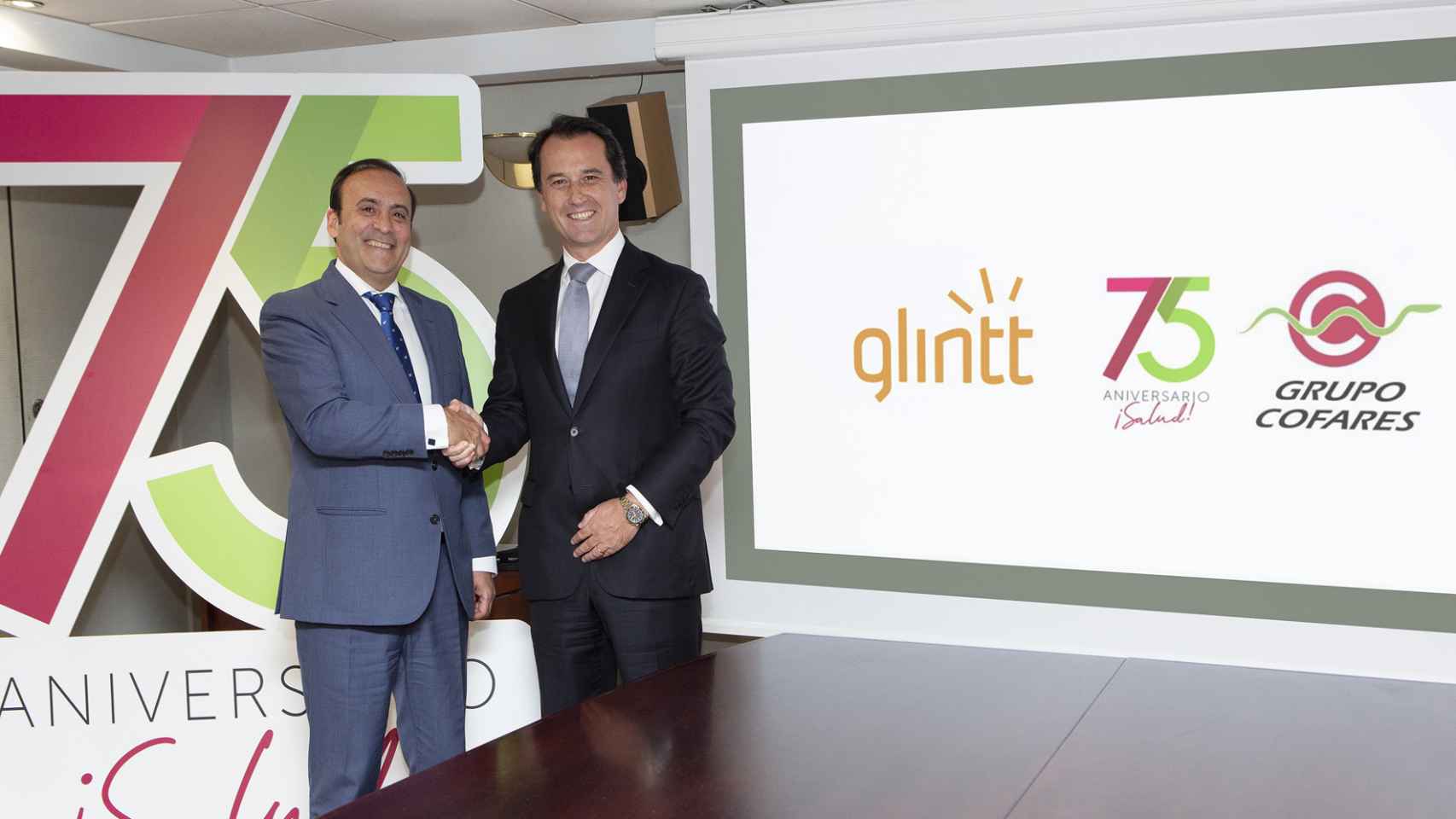 Nuno Vasco Lopes, presidente de Glintt, y Eduardo Pastor, presidente del Grupo Cofares.