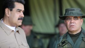 Maduro y el ministro de Defensa, Vladimir Padrino, en una imagen de archivo