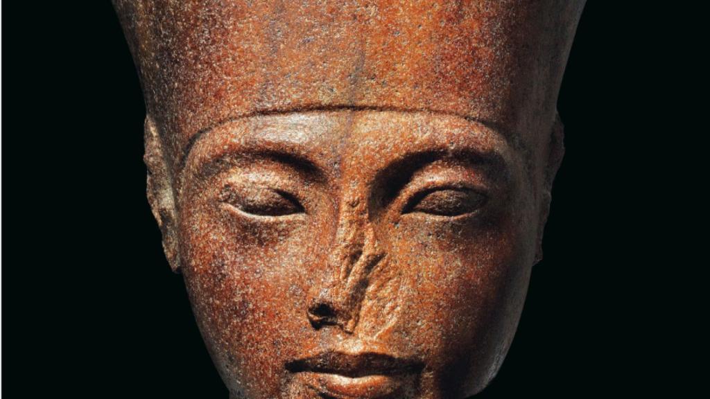 Busto de Tutankamón sacado a subasta.
