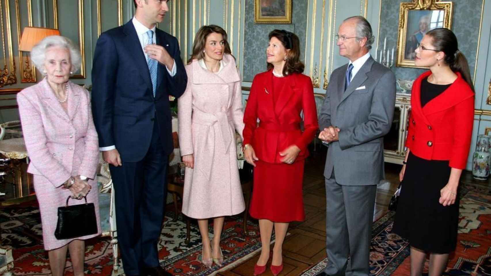 Los Reyes Carlos XVI Gustavo y Silvia, las Princesas Victoria y Lilian de Suecia y los Príncipes de Asturias.