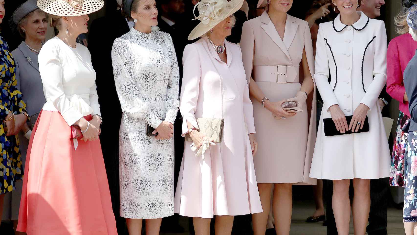 De izquierda a derecha: Sophie Conutess, la reina Letizia, Camila Parker Bowles, Máxima de holanda y Kate Middleton.