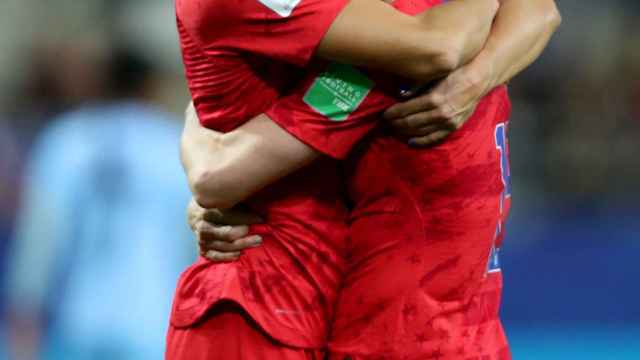 Alex Morgan y Rapinoe, en un partido de la selección de fútbol femenino de EEUU en el Mundial de Francia 2019