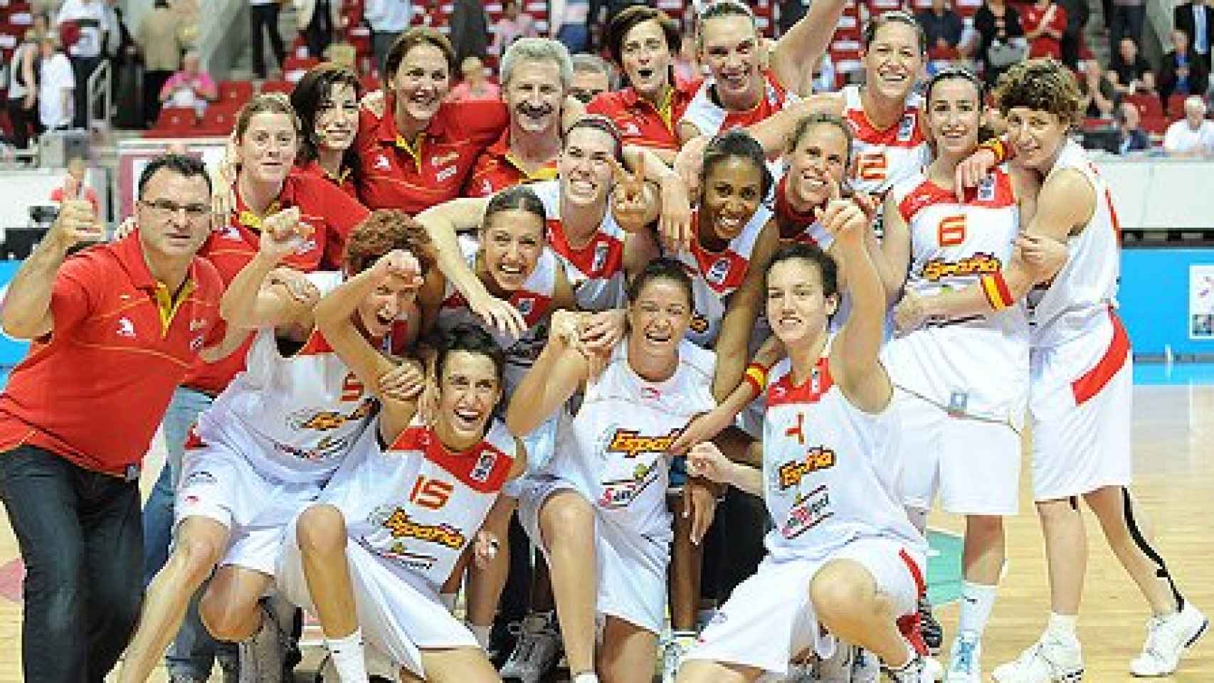 La selección española de baloncesto femenino, bronce en el Eurobasket 2009. Foto: fiba