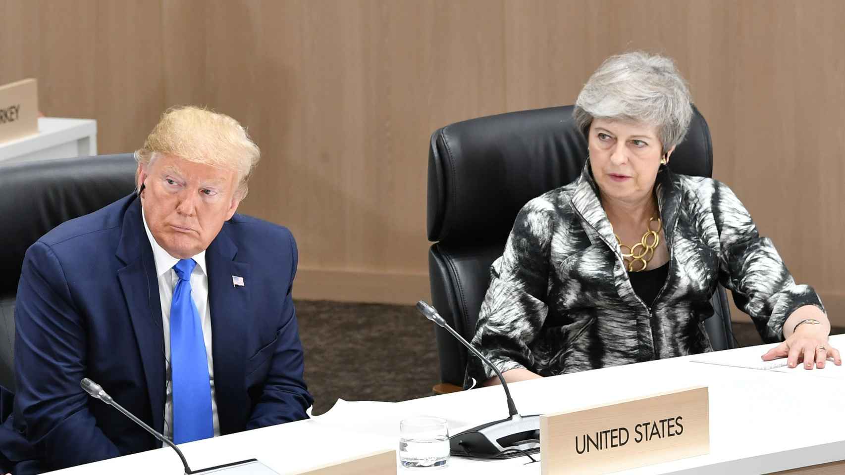 El presidente Donald Trump y la primera ministra Theresa May en la cumbre del G20 en Osaka