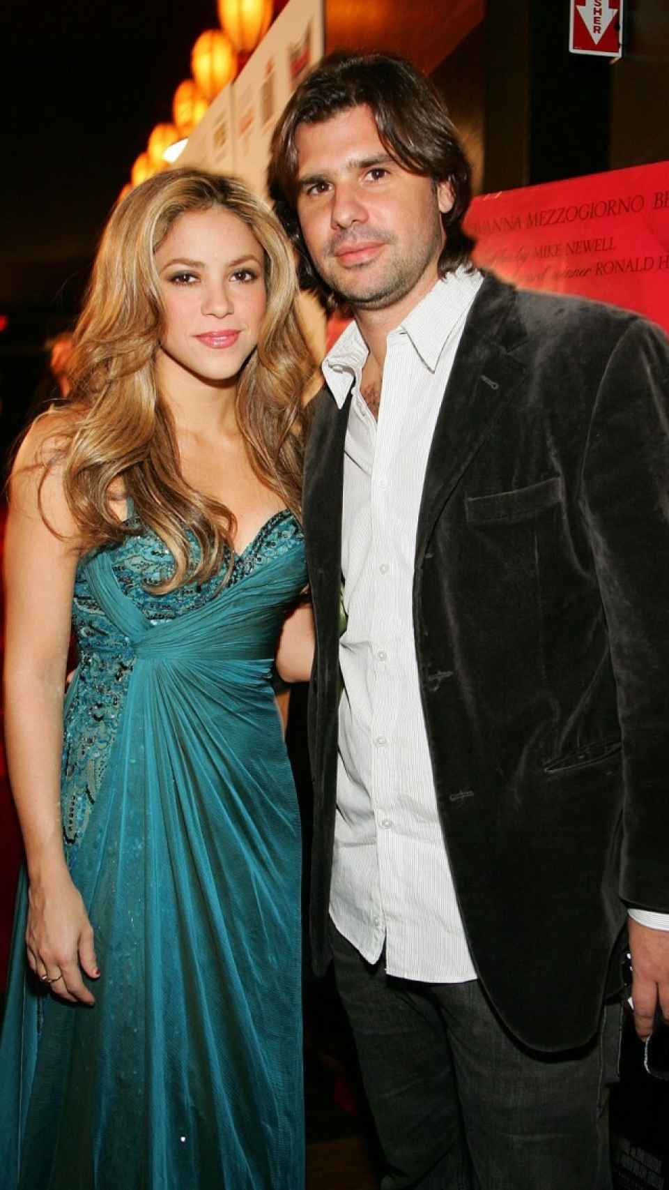 Shakira y Antonio de la Rúa en una imagen de archivo.