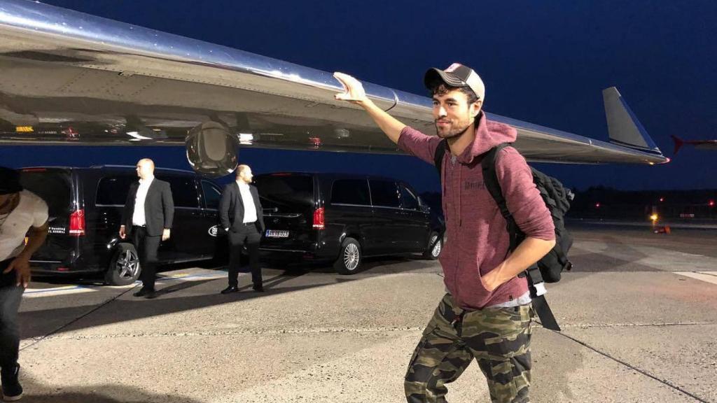 Enrique Iglesias, el hijo pequeño entre Julio Iglesias e Isabel Preysler.