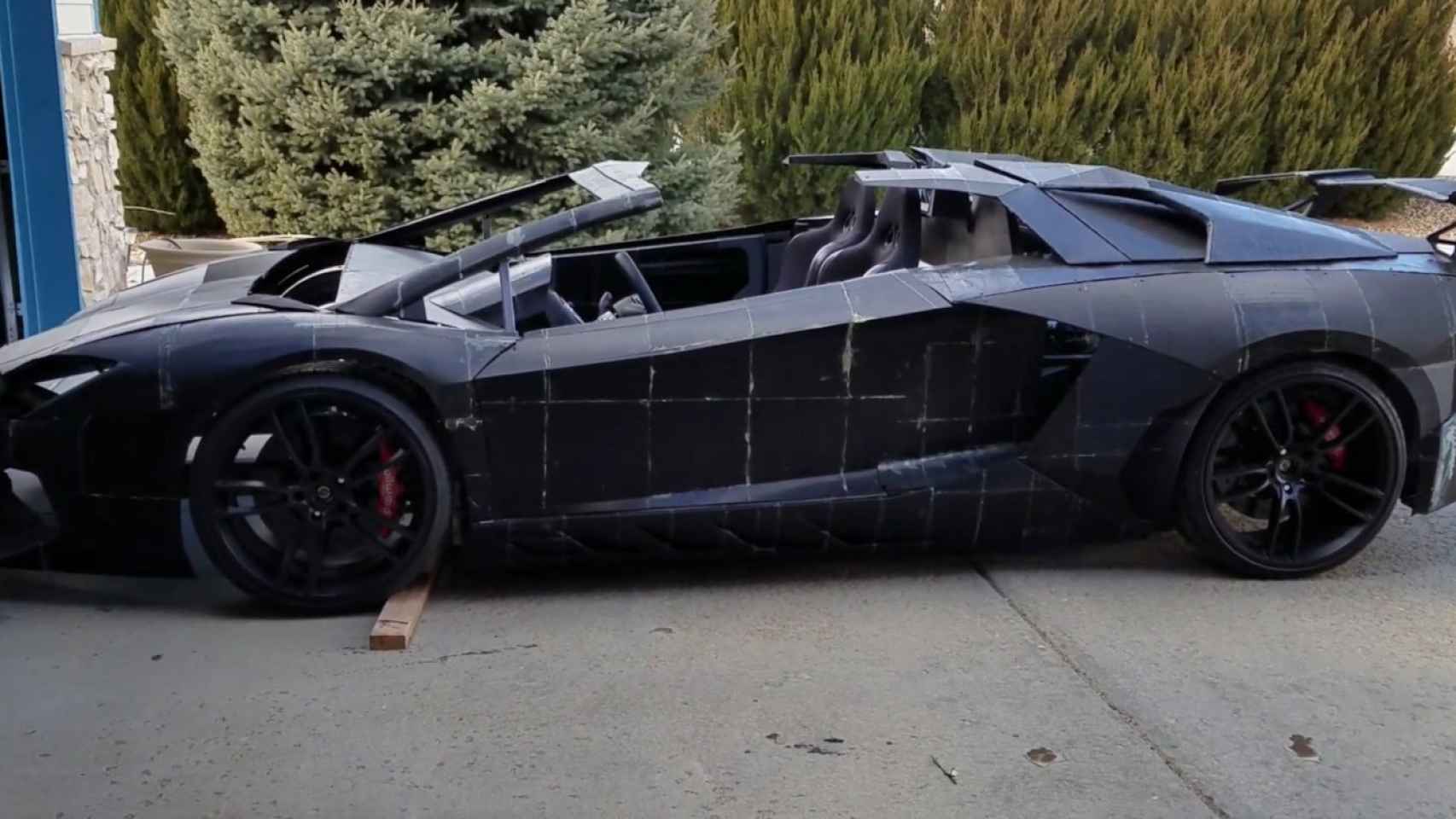 No tenían dinero para un Lamborghini, así que se lo están imprimiendo en 3D