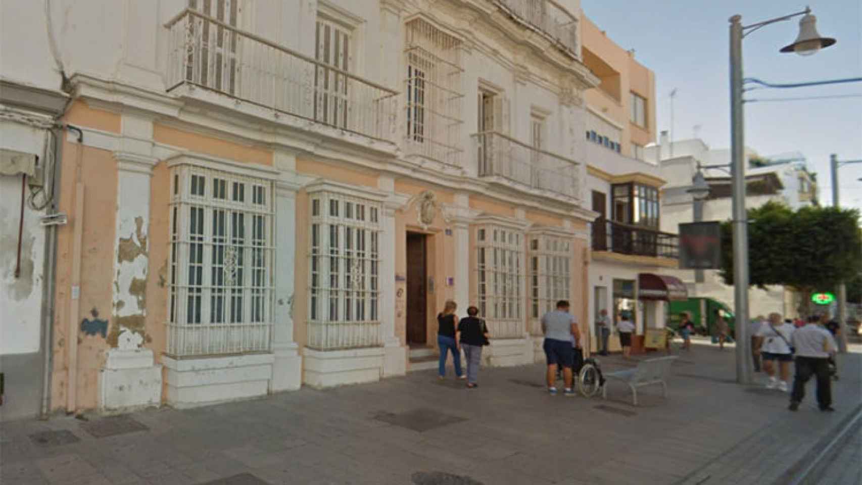 'Casa Micolta', edificio donde fue hallado el cadáver de Manoli en Cádiz.