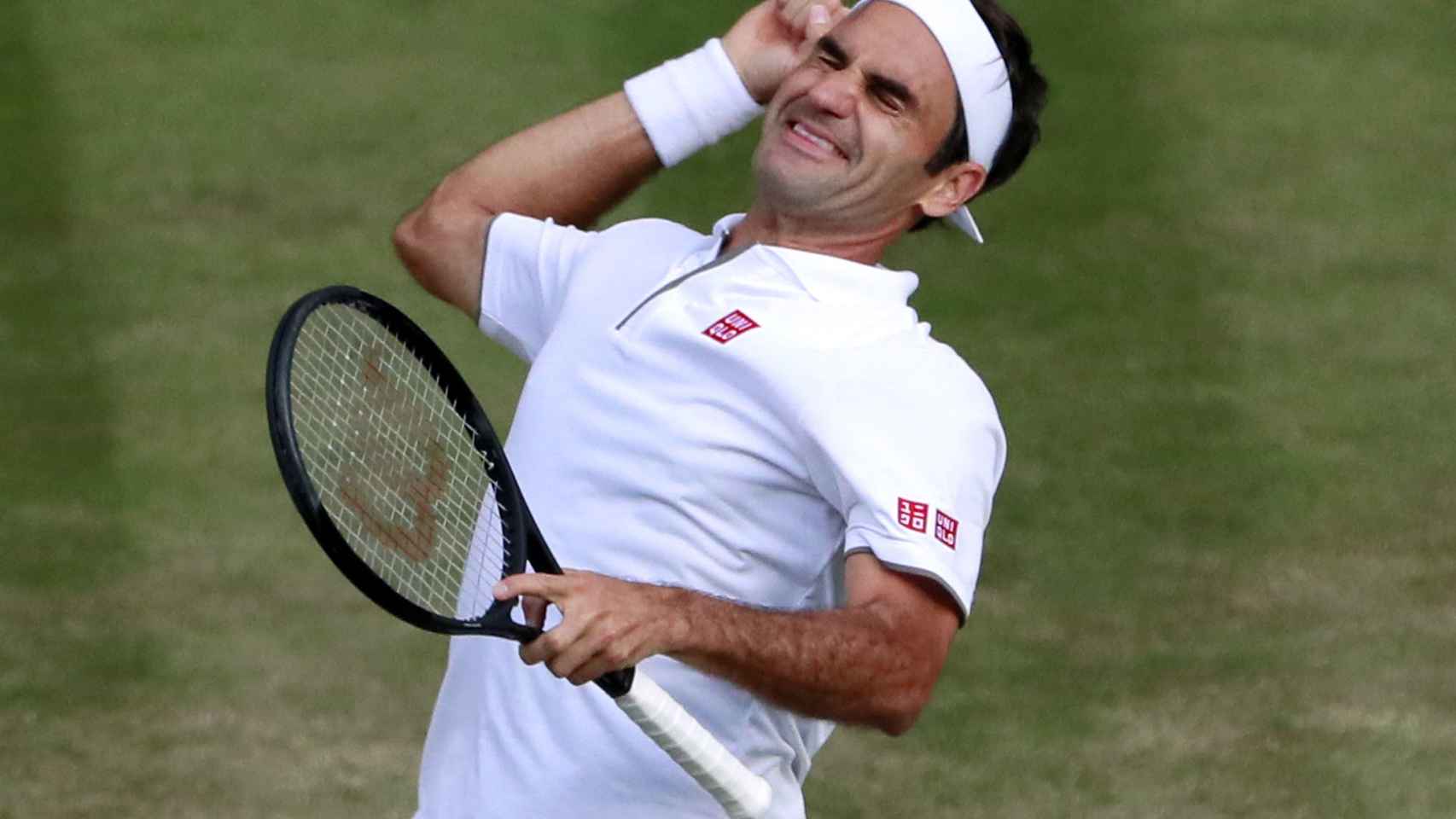 Federer celebrando su victoria contra Nadal