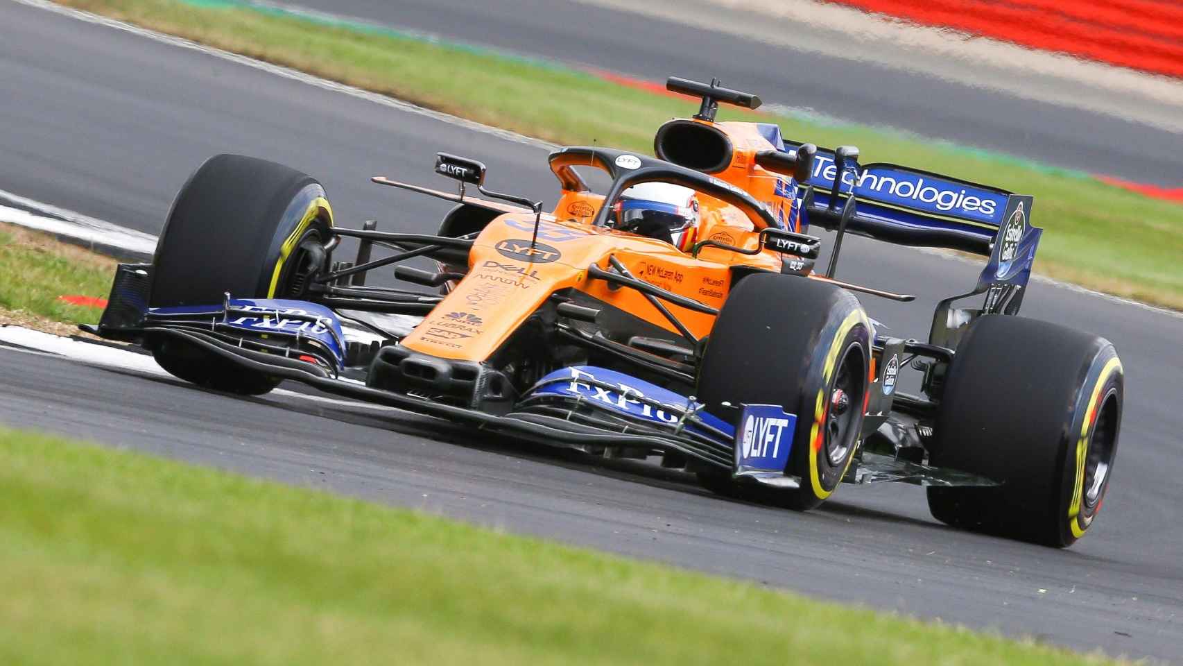Carlos Sainz durante los entrenamientos libres del Gran Premio de Gran Bretaña