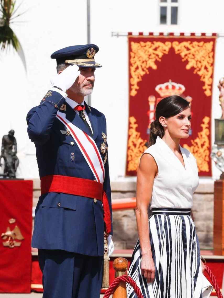 Los Reyes presidieron este pasado jueves la entrega de Reales Despachos 2019 de nuevos oficiales en San Javier (Murcia).