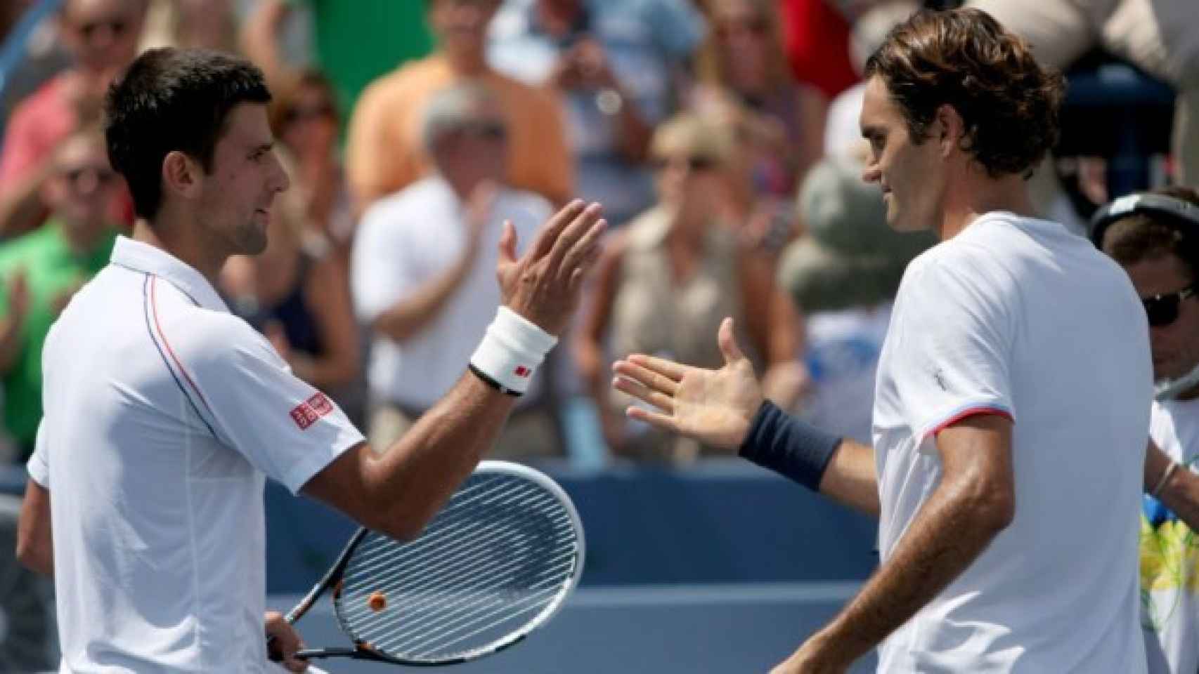 Novak Djokovic y Roger Federer, en Wimbledon