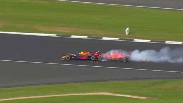 Vettel embistió a Verstappen: la acción que arruinó la carrera del piloto de Ferrari