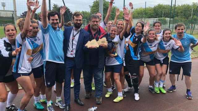 La selección femenina gallega, tras ganar el Europeo en 2018. Foto: futgal.es