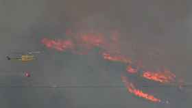 Un incendio arrasa 500 hectáreas en Beneixama (Alicante).