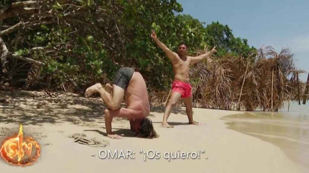 La fallida clase de yoga de Colate a Omar.