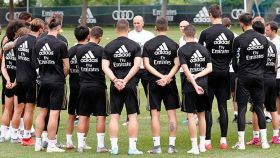 Zidane, al frente del entrenamiento del Real Madrid en Montreal