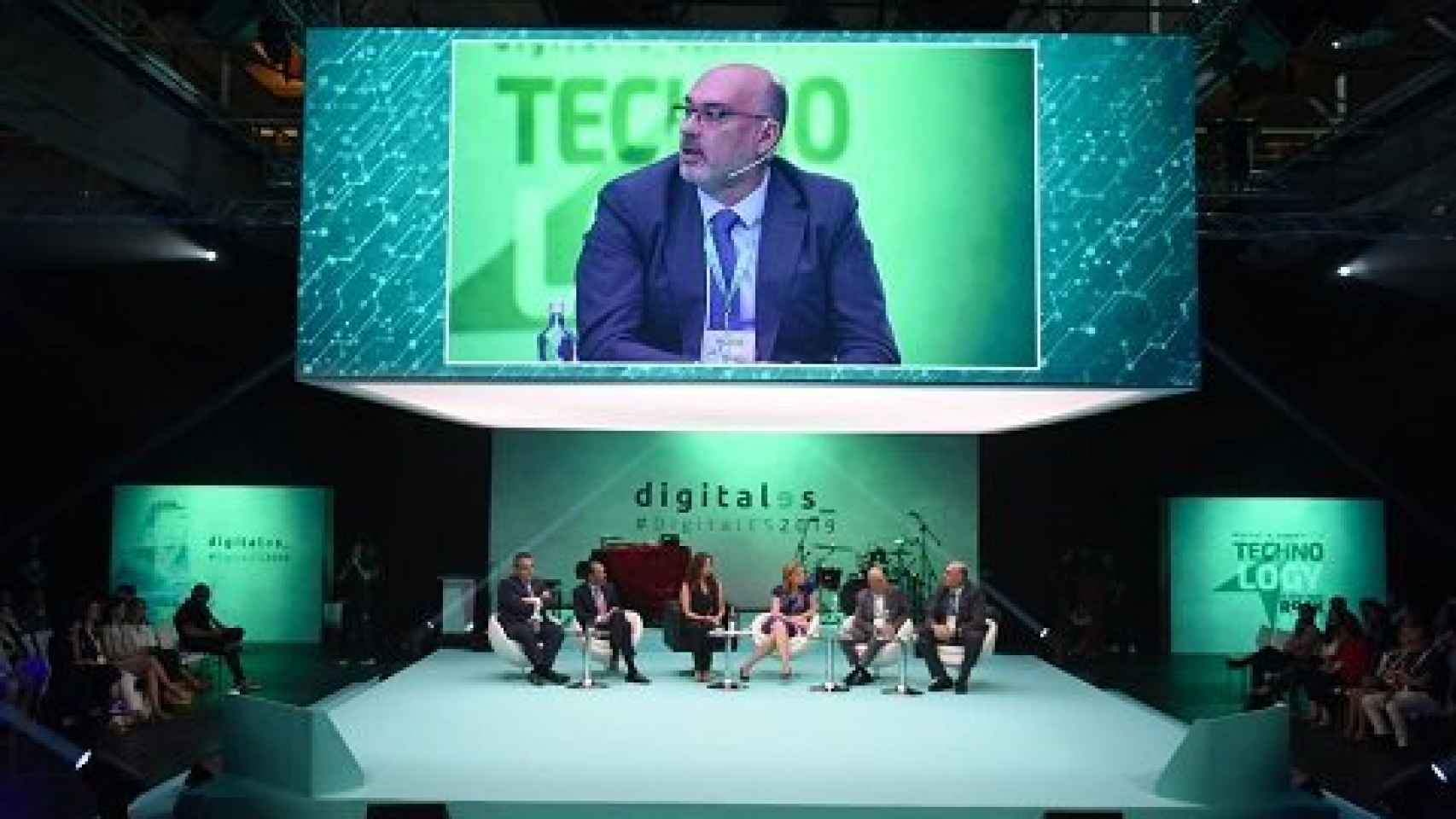 Mesa redonda durante el DigitalES Summit.