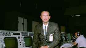 Muere a los 95 años el primer director de vuelo de la NASA