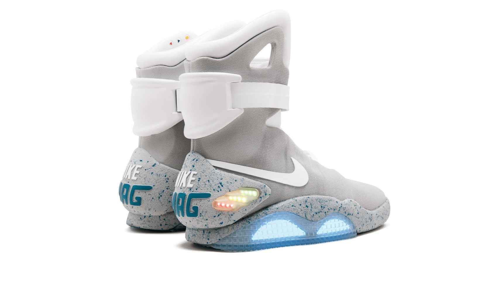 Zapatillas Nike Mag de 2016, inspiradas en las de Marty McFly en 'Regreso al futuro'.