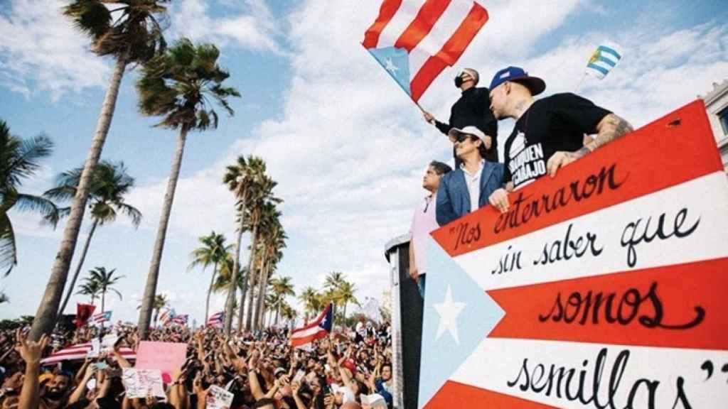 Bad Bunny, Ricky Martin y Residente en las protestas contra Ricardo Roselló.