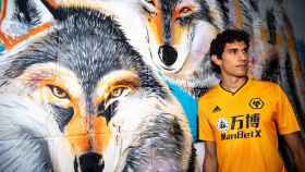 Jesús Vallejo, en el Wolverhampton. Foto: wolves.co.uk