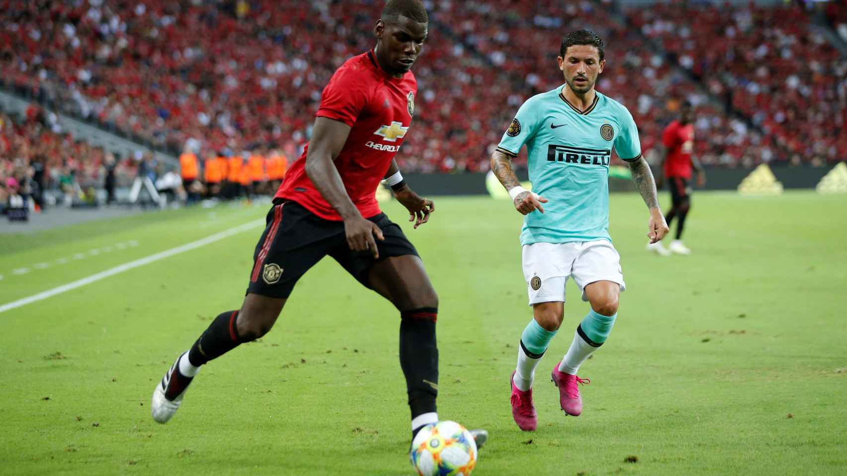 Paul Pogba disputando un amistoso de pretemporada con el Manchester United.