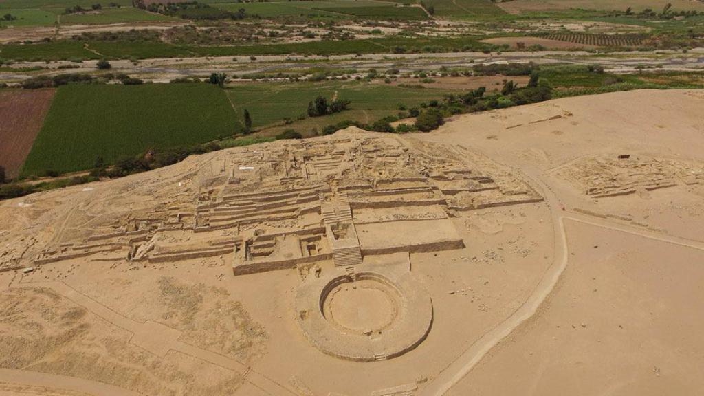 Restos milenarios de la Ciudad de Caral al norte de Lima, en Perú.