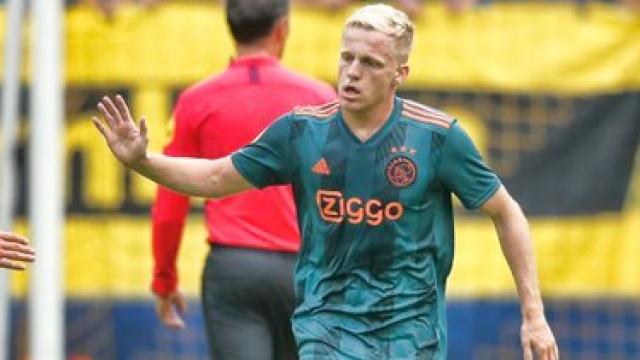 Van de Beek, en un partido con el Ajax de Ámsterdam. Foto: Twitter (@AFCAjax)