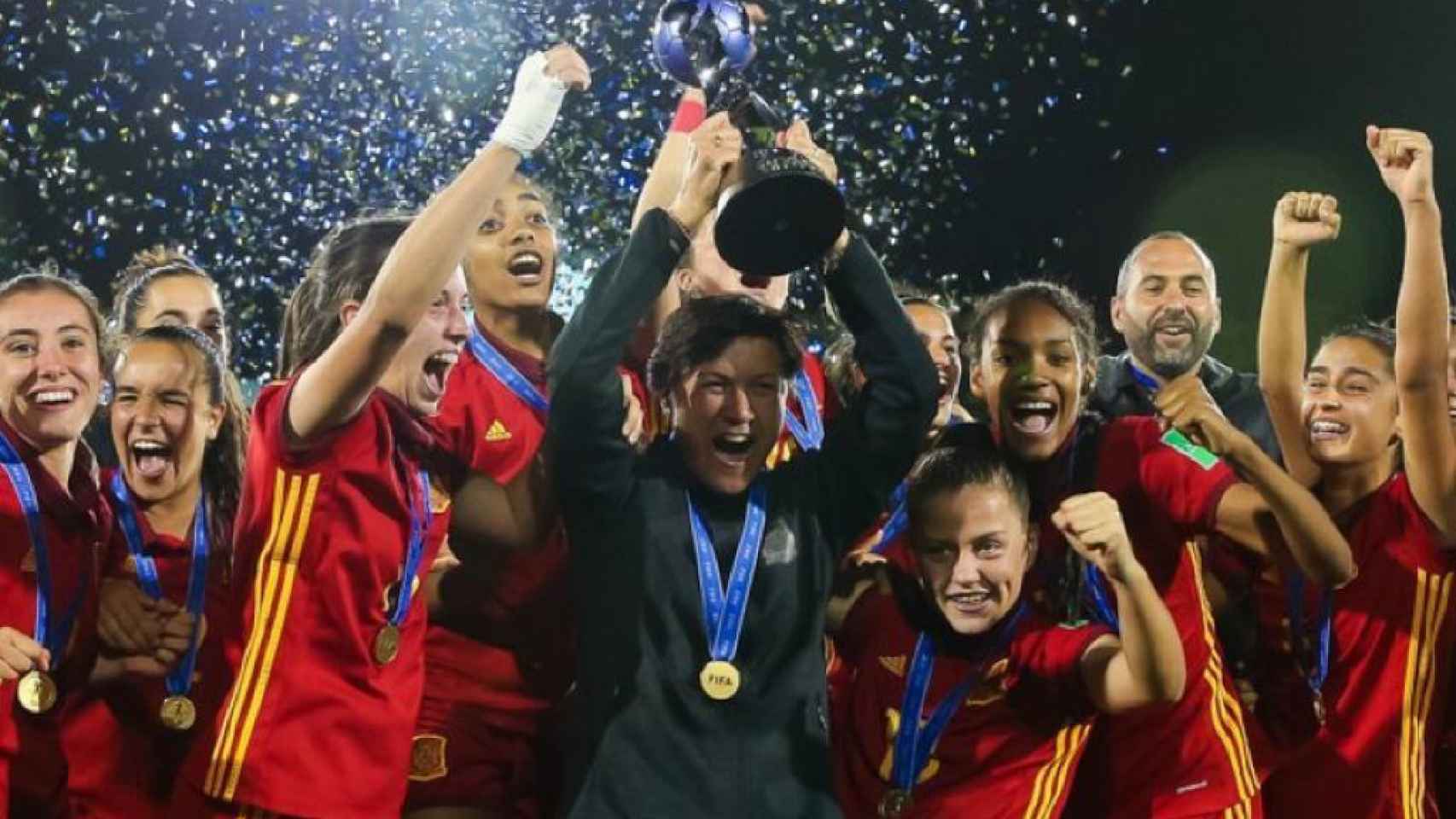 La selección española femenina sub17 tras conquistar el pasado Mundial