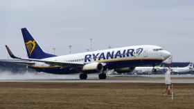 FILE PHOTO: A Ryanair Boeing 737 plane takes off at the Riga International Airport