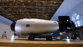 Shell, réplica de la bomba nuclear soviética más grande detonada, AN-602, se exhibe en Moscú