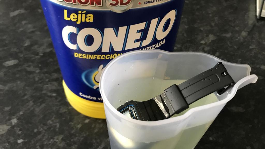El reloj en lejía