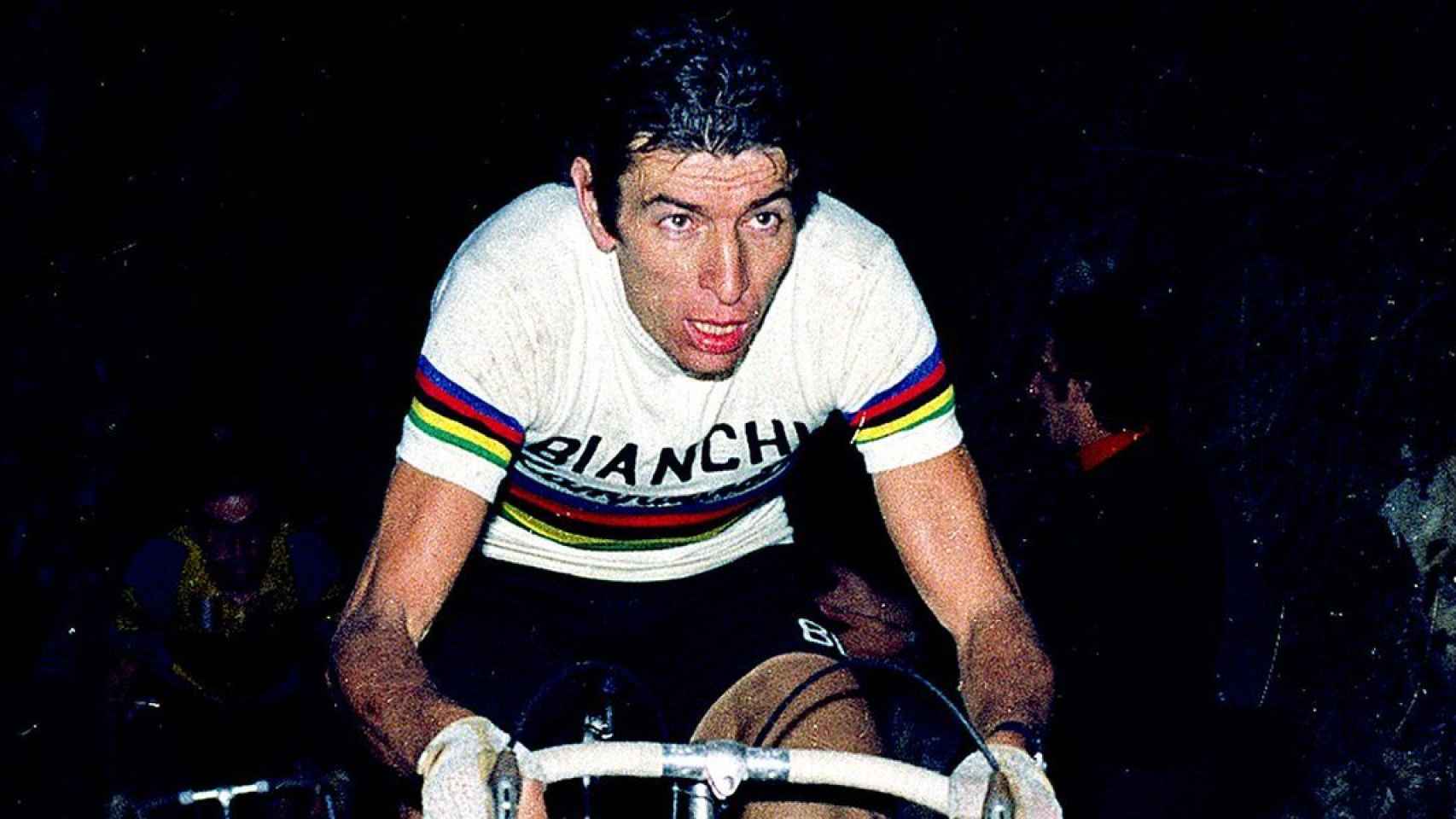 Felice Gimondi durante su etapa como ciclista. Foto: Twitter