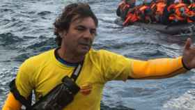 Desmontando a Óscar Camps: el dueño del 'Open Arms' que salva migrantes, pero ‘ahoga’ a empleados