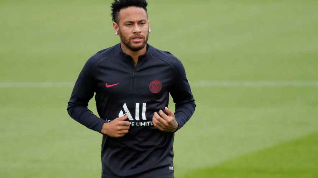 Neymar entrena con el PSG