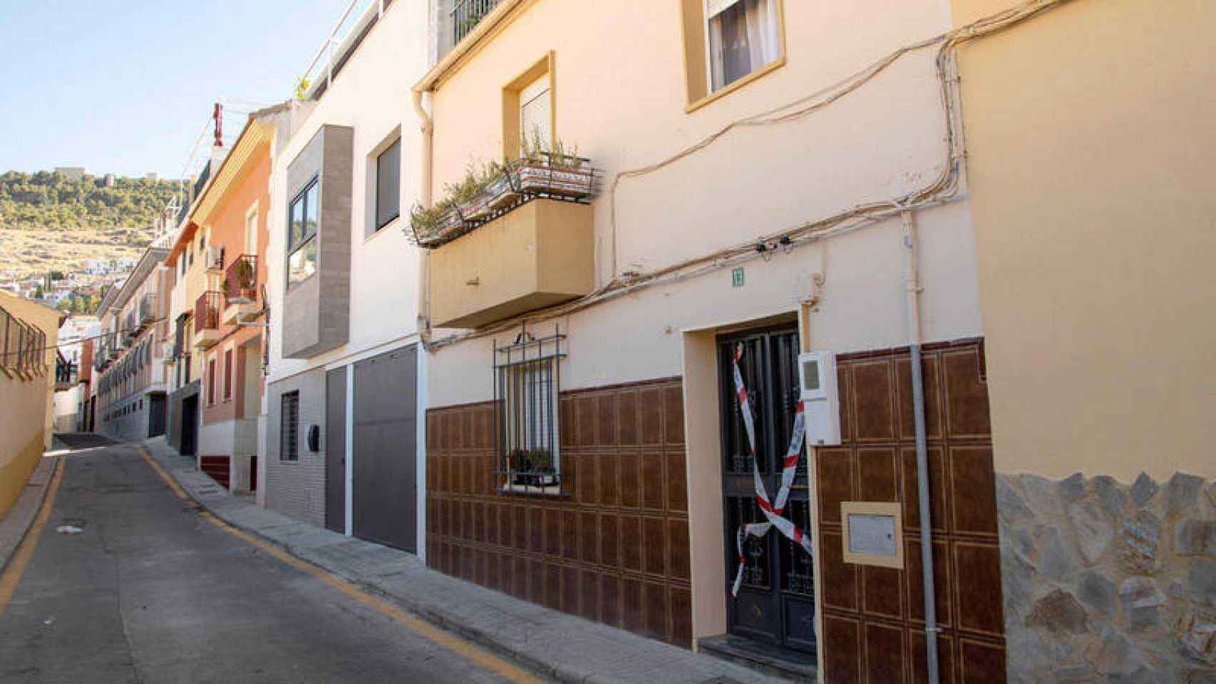 Número 13 de la calle Francisco Ayala García Duarte, en Jaén, donde una mujer de 73 años ha sido asesinada presuntamente por su marido.