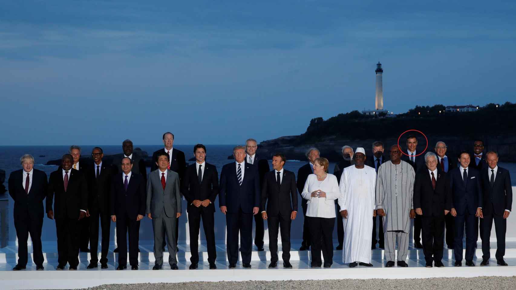 Pedro Sánchez acudió a la cena de gala del G-7 como invitado personal de Emmanuel Macron.