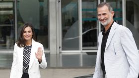Felipe y Letizia han visitado a Juan Carlos en el hospital.