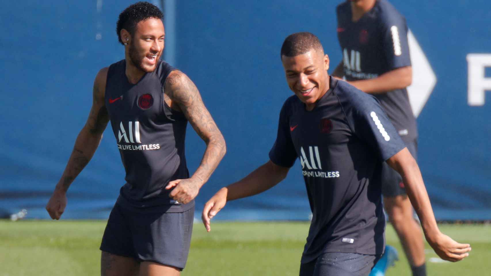 Neymar y Mbappé entrenan con el PSG