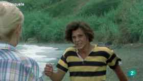En la playa, Pancho informa a la pandilla de la muerte de Chanquete.
