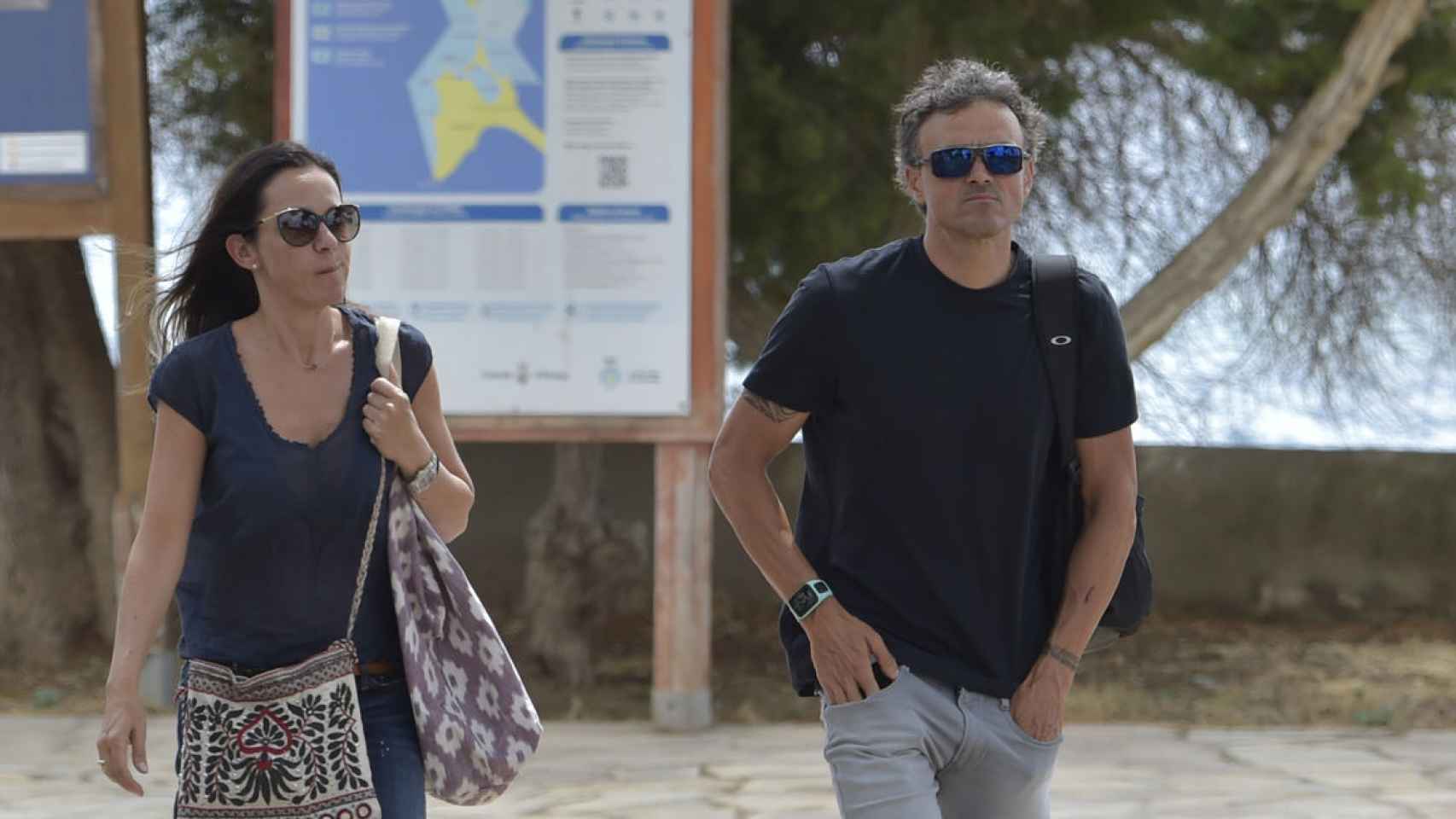 Luis Enrique y Elena durante unas vacaciones en Ibiza.