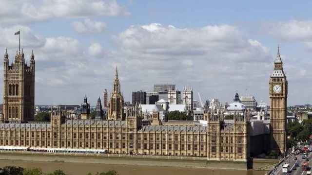Más de un millón de británicos firman una petición contra el cierre del parlamento