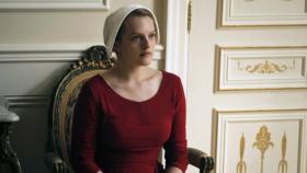 Elisabeth Moss, interesada en protagonizar la secuela de ‘El cuento de la criada’