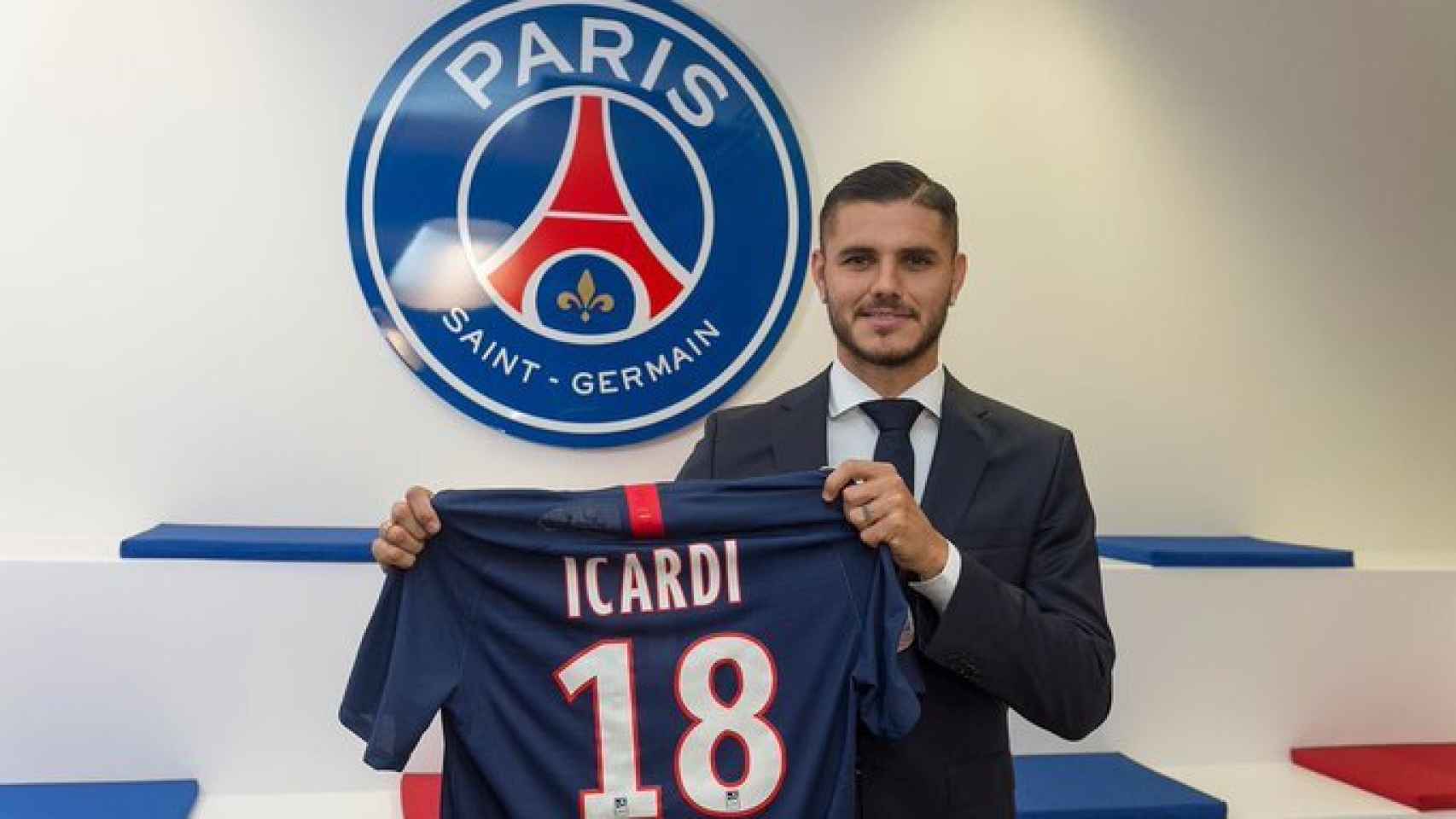 Icardi (26 años), al PSG