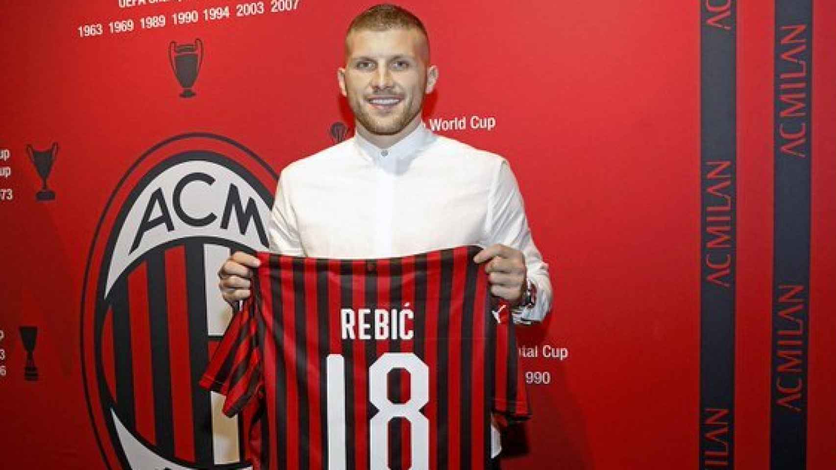 Ante Rebic ficha por el Milan
