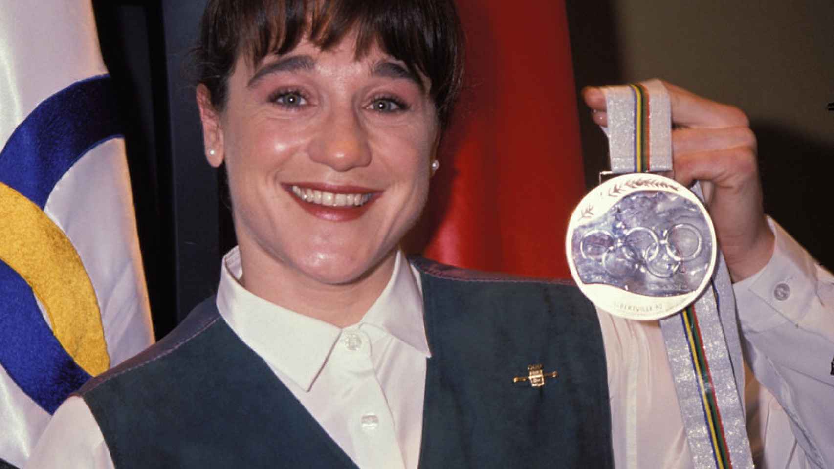 Blanca Fernández Ochoa posa con su ansiado bronce olímpico en Alderville.