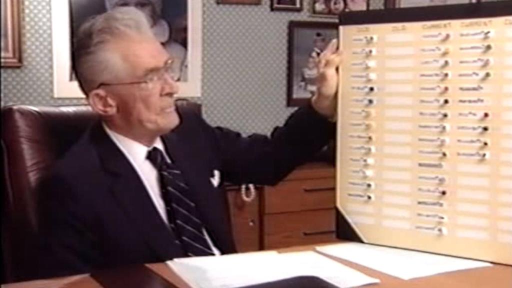 Robert K. Graham en una entrevista en 1994, tres años antes de su muerte.